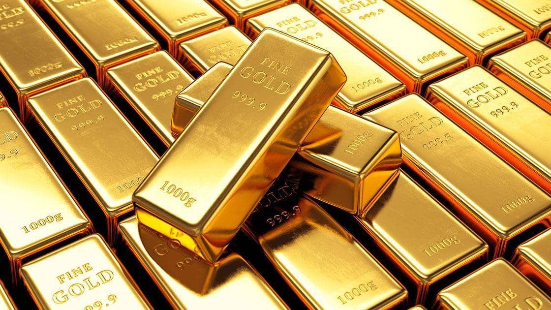 EL ORO SUBE CON FUERZA — LA CAÍDA DEL PETRÓLEO ABRE LA PUERTA A QUE LA FED RECORTE TIPOS