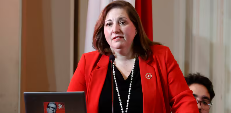 PAULINA VODANOVIC VISÓ PERSONALMENTE LOS PANFLETOS: LA PRESIDENTA DEL PS APROBÓ PROPAGANDA CON ICONOGRAFÍA ANTISEMITA CONTRA KAST — Y NADIE LO ESTÁ LLAMANDO POR SU NOMBRE