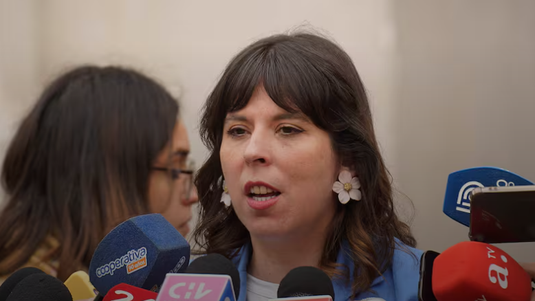 QUÉ CARA DE COIPO: EL FRENTE AMPLIO DICE QUE "SE IMPUSO LA MENTIRA" CON LA AC CONTRA GRAU, EL MISMO PARTIDO QUE BLINDÓ A BORIC SIN UNA SOLA AUTOCRÍTICA FORMAL