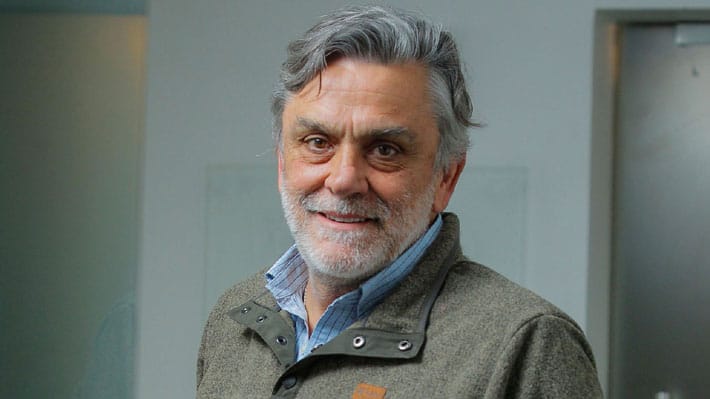 LONGUEIRA VUELVE A LA UDI: EL REGRESO DE UN POLÍTICO PROCESADO QUE SE POSTULA COMO SOLUCIÓN A LOS PROBLEMAS QUE ÉL MISMO AYUDÓ A CREAR