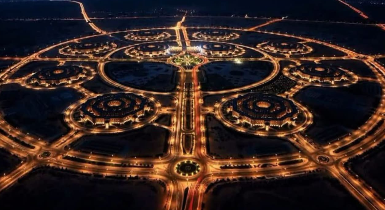 EGIPTO INAUGURA "OCTAGON", MÁS GRANDE QUE EL PENTÁGONO