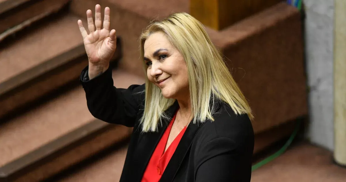 "TENEMOS A MATTHEI, NÚÑEZ Y SCHALPER DE LÍDERES DE LA OPOSICIÓN" — LA JUGADA DE JILES PARA CONVERTIR AL PDG EN LA VERDADERA OPOSICIÓN A KAST