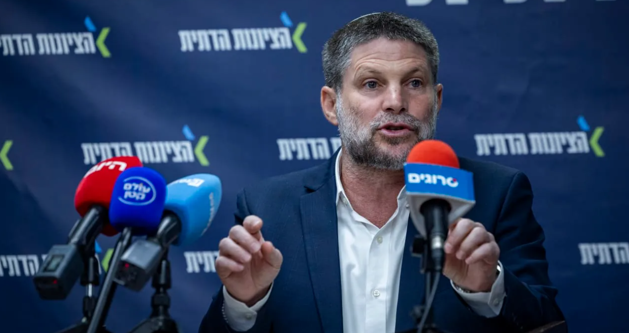 SMOTRICH Y STROCK PRESIONAN A NETANYAHU: LA FUERZA INTERNACIONAL NO DEBE ENTRAR A GAZA MIENTRAS HAMÁS SIGA ARMADO