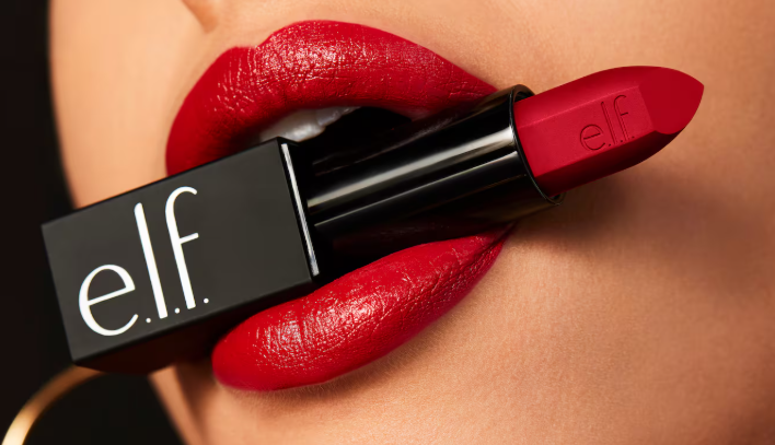E.L.F. BEAUTY SUBE +7% — BATE ESTIMACIONES Y ANUNCIA QUE REVERTIRÁ SUS SUBIDAS DE PRECIO POR LOS ARANCELES post image