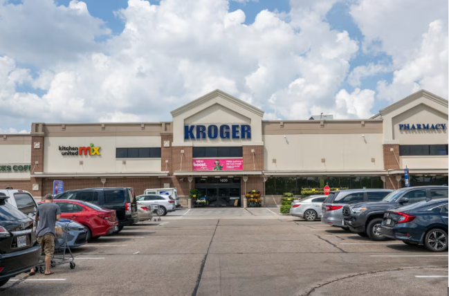 KROGER CAE −4% — BLOOMBERG: PLANEA RECORTAR PRECIOS MASIVAMENTE PARA COMPETIR CON WALMART Y COSTCO post image