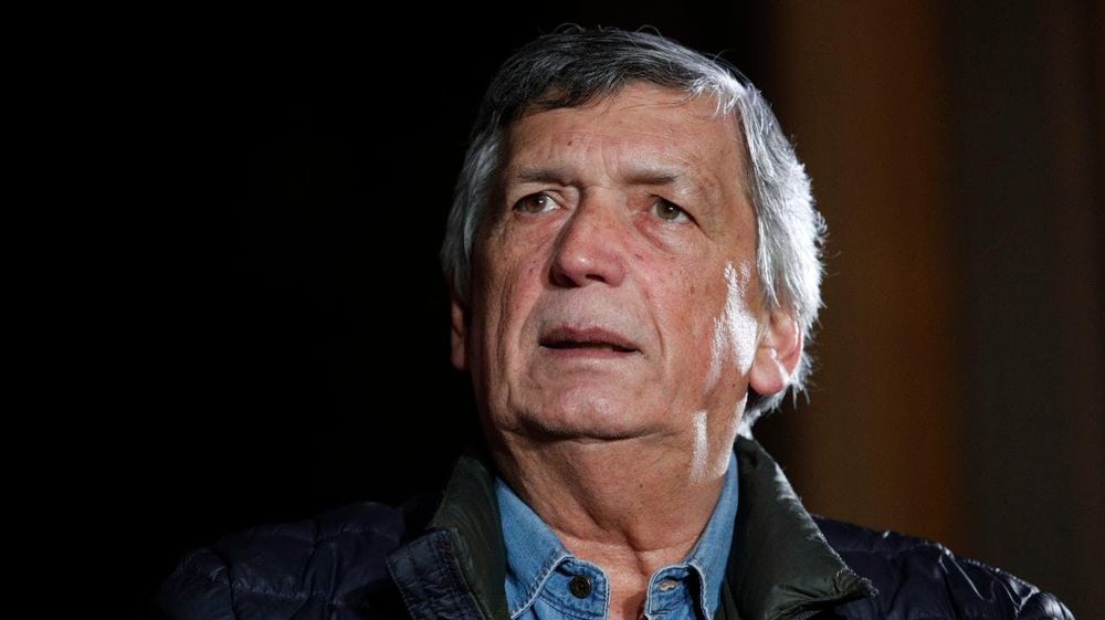 ESTO ES CINISMO: CARMONA Y EL PC DESCUBREN LA MOVILIZACIÓN ESTUDIANTIL CUANDO NO GOBIERNAN post image