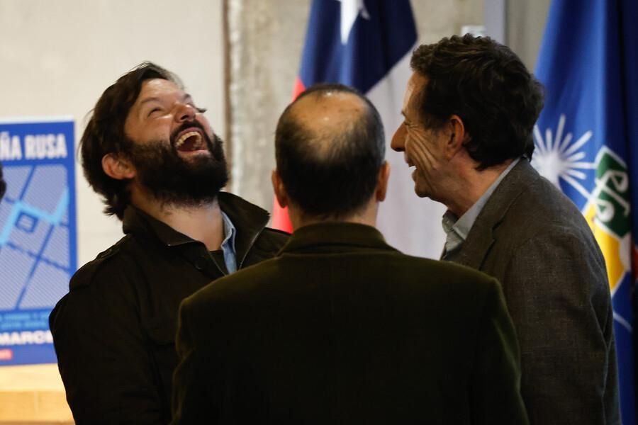 DESPARPAJO CONTINUO: BORIC SE REÚNE CON SU GABINETE EN LA FEN MIENTRAS SU EXMINISTRO ENFRENTA LA ACUSACIÓN CONSTITUCIONAL Y SUS PROMESAS DESTRUYERON EL CAE post image
