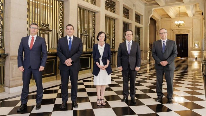 EL BANCO CENTRAL MANTIENE LA TASA EN 4,5% Y LE PONE NOMBRE AL VERDADERO RIESGO: UNA ECONOMÍA QUE SE CONTRAE MIENTRAS EL MUNDO RESPIRA ALIVIADO POR EL ACUERDO EN MEDIO ORIENTE post image