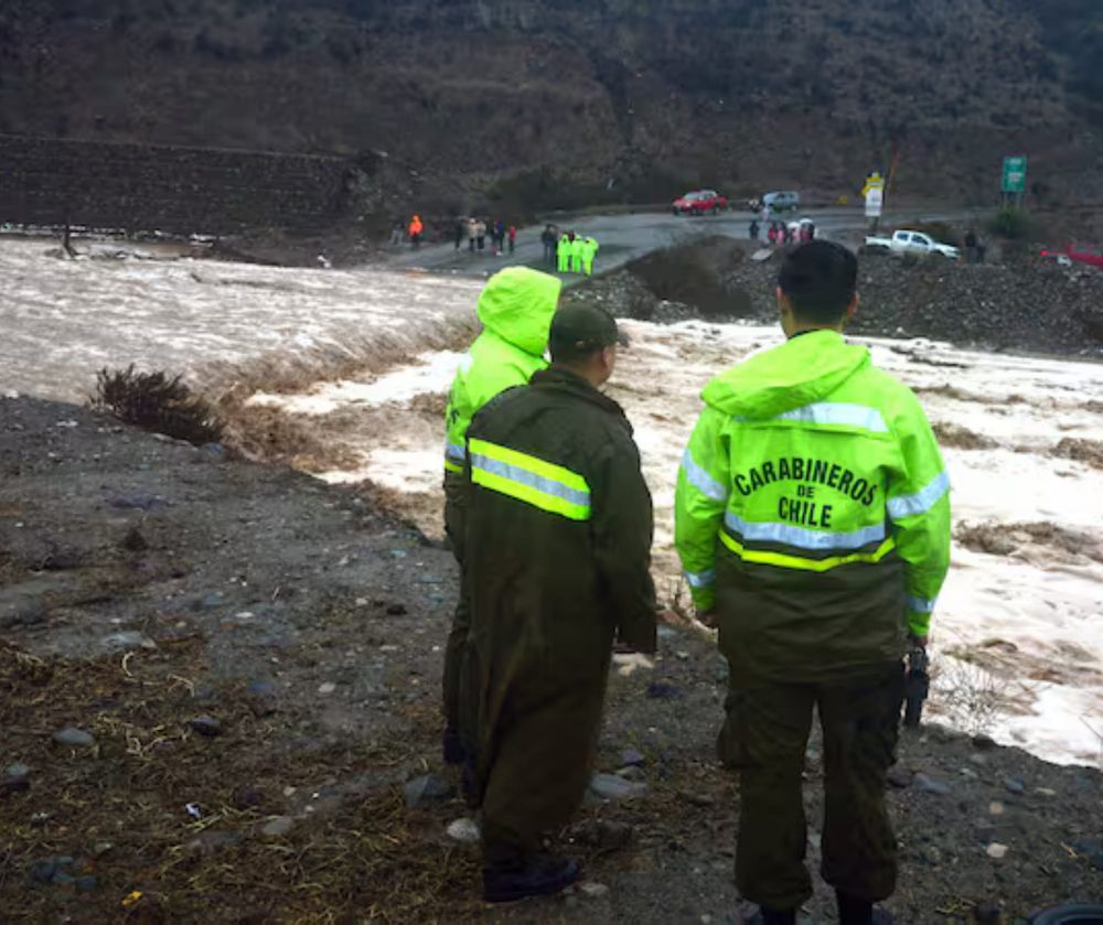 EL SISTEMA FRONTAL SE TRASLADA AL NORTE: ALERTA ROJA EN TODA LA REGIÓN DE COQUIMBO Y TIERRA AMARILLA, CON 4 FALLECIDOS Y UN DESAPARECIDO post image