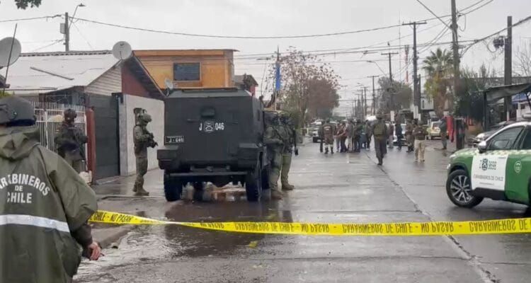 DOS ATAQUES A BALAZOS CONTRA CARABINEROS EN 48 HORAS: LA VIOLENCIA CONTRA LA POLICÍA QUE CHILE NO PUEDE NORMALIZAR post image