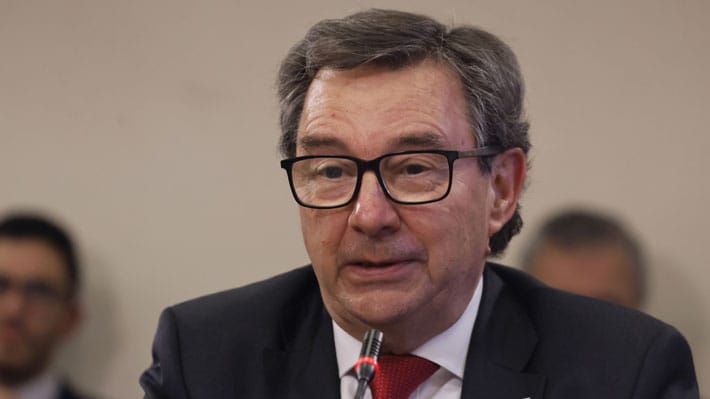 "NO SOMOS COLONIA DE TRUMP": EL MINISTRO BARROS CUESTIONA CON DUREZA EL ARANCEL DE EE.UU. A CHILE post image