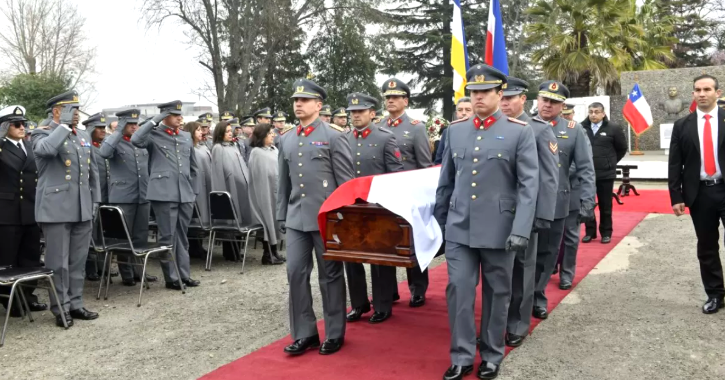 EJÉRCITO DESPIDE EN CHILLÁN AL CABO SEGUNDO IVÁN BURGOS SÁEZ, FALLECIDO EN ACCIDENTE DURANTE TAREAS DE CONTROL post image
