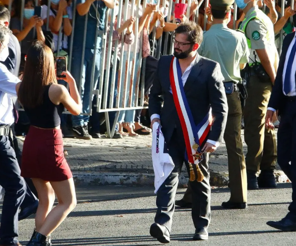 "UN LIDERAZGO COMO EL DE BORIC NO CALZA PARA LA ELECCIÓN PRESIDENCIAL QUE VIENE" post image