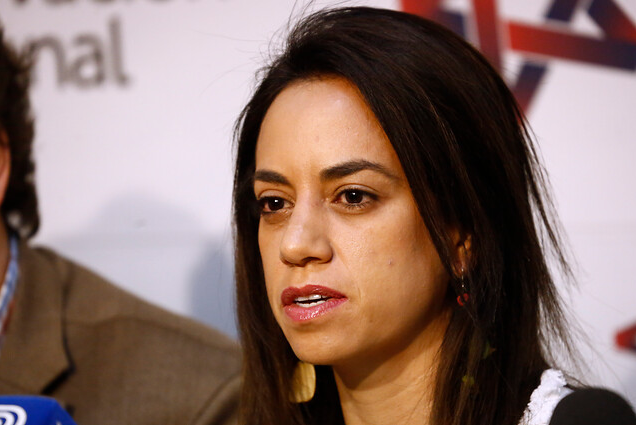 "NO PUEDE HABER UN MINISTRO PRODUCIÉNDOLE PROBLEMAS AL PRESIDENTE": PAULINA NÚÑEZ EXIGE DISCIPLINA A OTROS MIENTRAS SU PROPIO PARTIDO NEGOCIA CON LA IZQUIERDA A ESPALDAS DE KAST post image