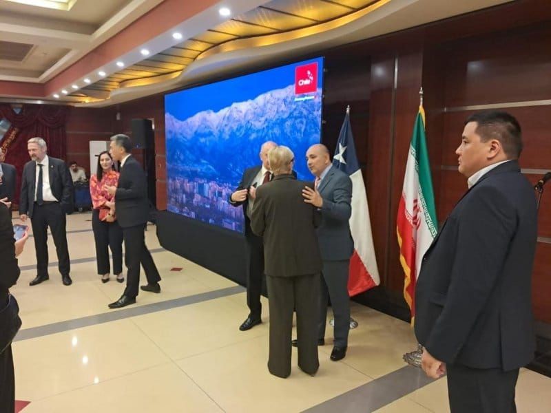 CHILE CIERRA SU EMBAJADA EN IRÁN: LA DECISIÓN PRUDENTE QUE EL GOBIERNO NO PODÍA POSTERGAR post image