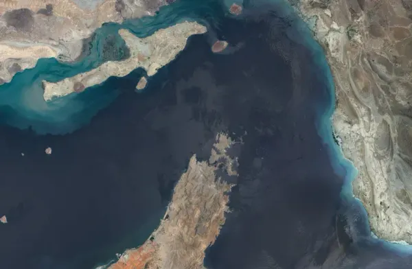 IRÁN ROMPE EL MEMORÁNDUM Y ATACA EN ORMUZ DE NUEVO post image