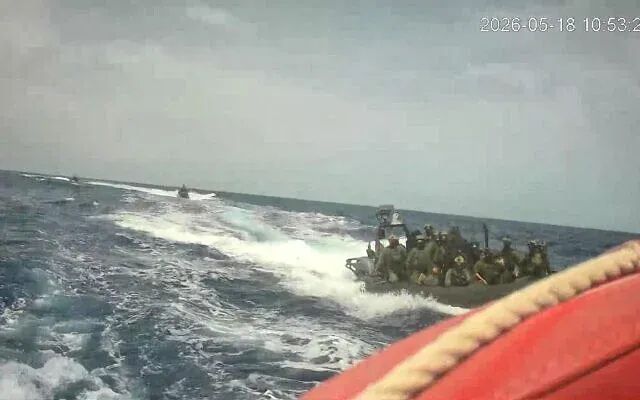 PALLYWOOD EN ALTA MAR: ISRAEL INTERCEPTÓ LA FLOTILLA GLOBAL SUMUD FRENTE A CHIPRE — TURQUÍA LO LLAMA "PIRATERÍA" Y EL GUIÓN ACTIVISTA SE REPITE CON PRECISION QUIRÚRGICA post image