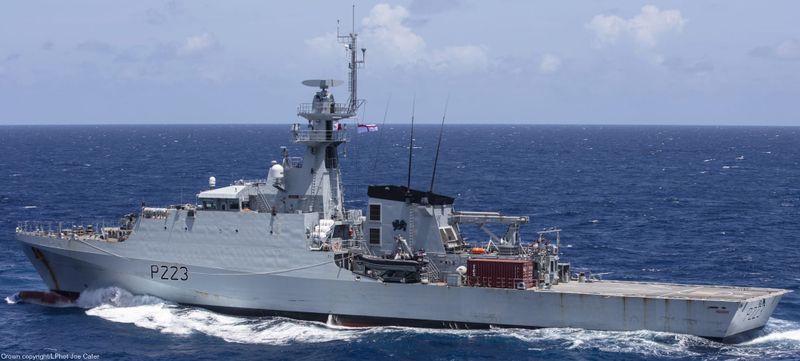 EL SILENCIO DE LA CANCILLERÍA: LA POLÉMICA TRAVESÍA DEL BUQUE BRITÁNICO QUE VUELVE A TENSIONAR EL ESTRECHO DE MAGALLANES post image