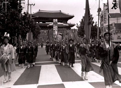 깍지 뉴스레터 8회: 팔달문과 장안문 사이, 시간의 결이 만드는 도시 이야기