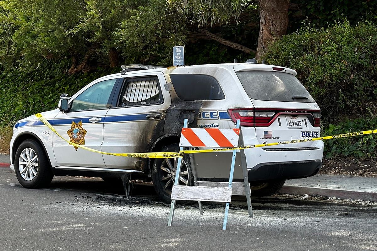 UC Berkeley police car burned, possibly in support of Palestine