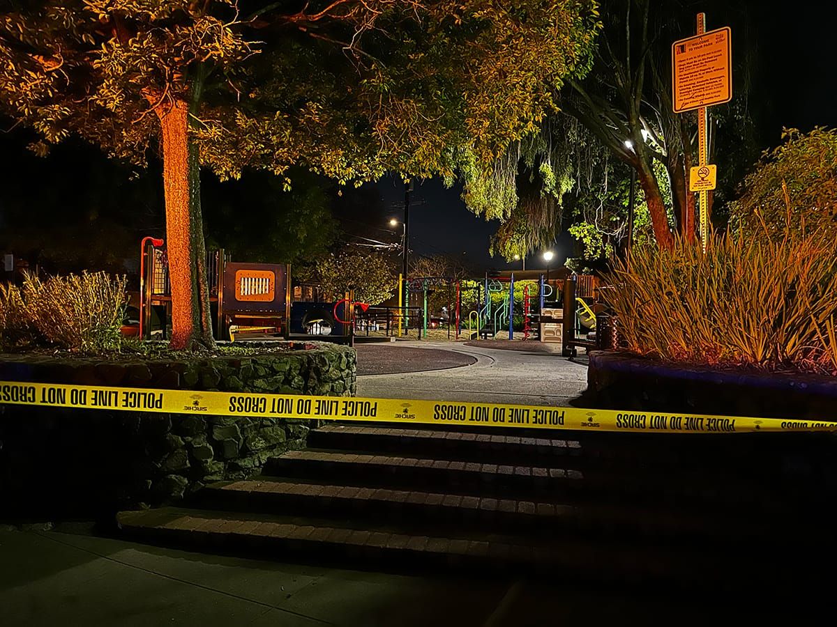 Teen stabbed in Berkeley, assailants flee on scooters