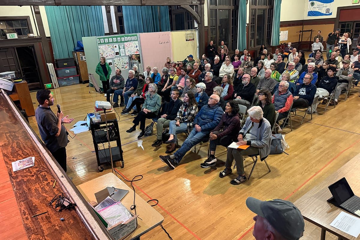 Claremont Avenue traffic safety meeting draws a crowd