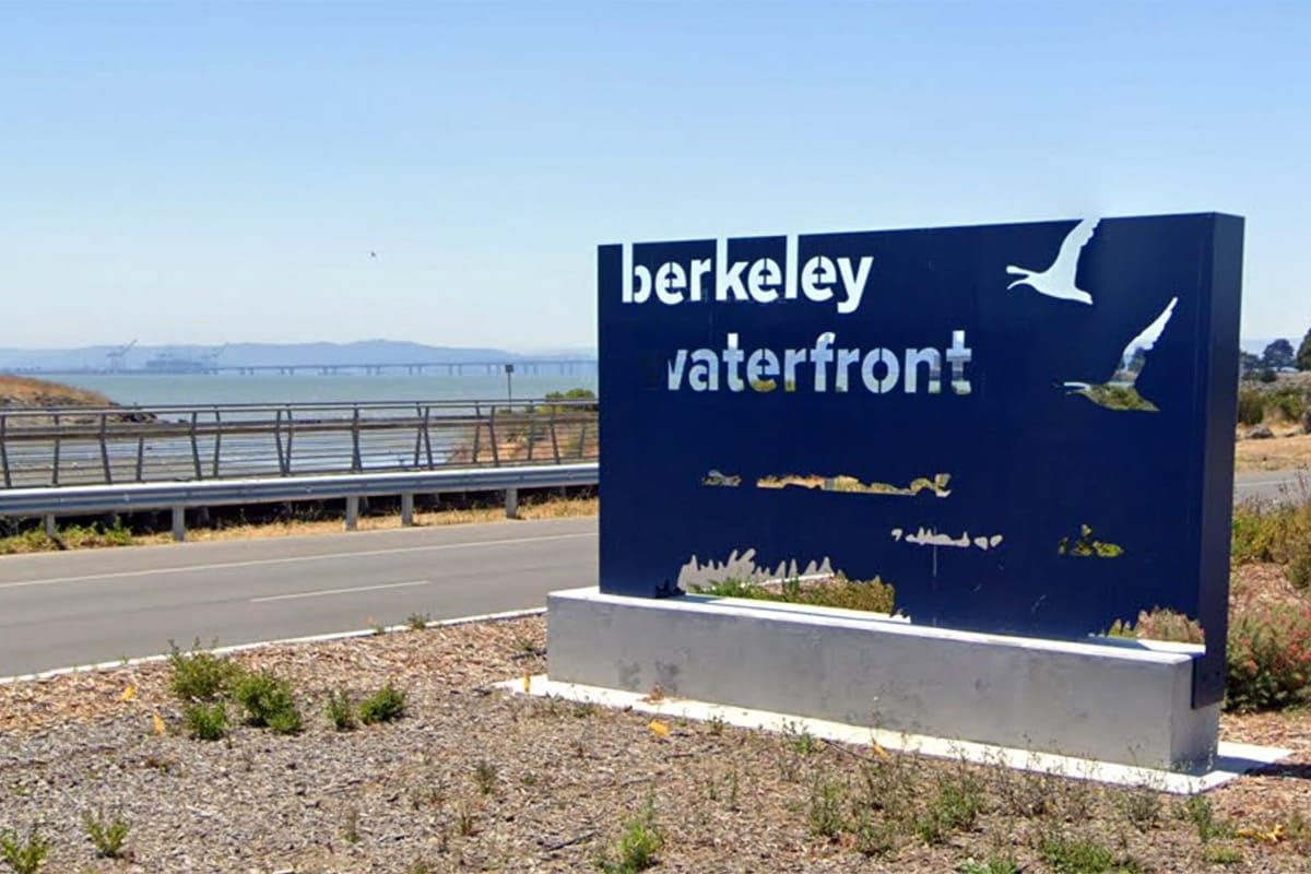 Rolex, gold coins snatched in 'follow-home' robbery