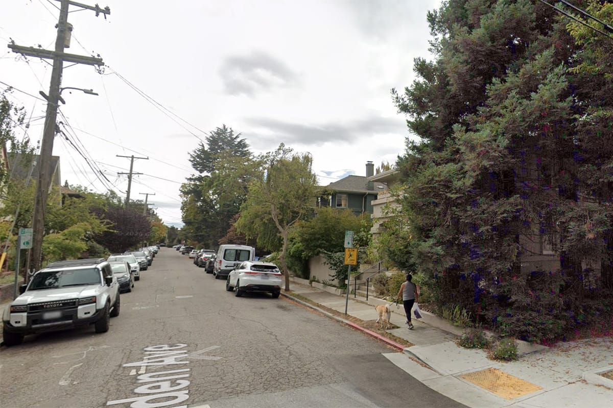 Elderly woman reports hot prowl burglary at Elmwood home
