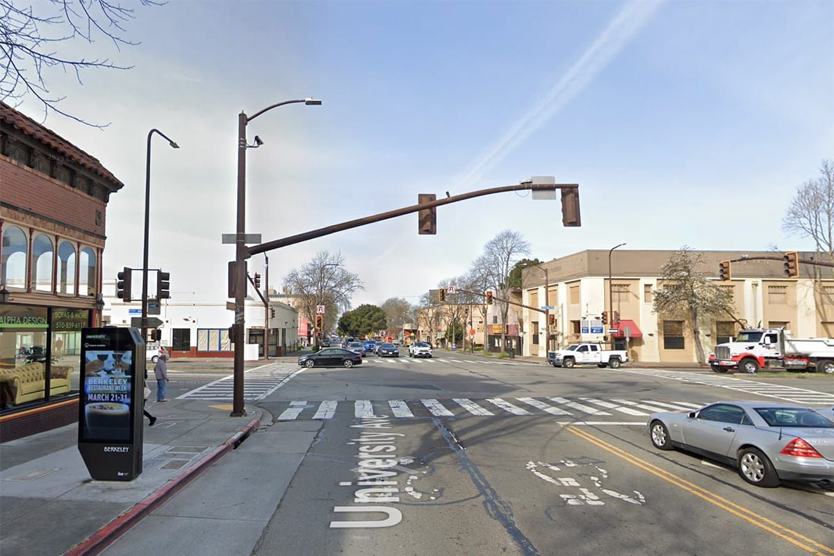 3 teenage boys arrested after violent street robbery