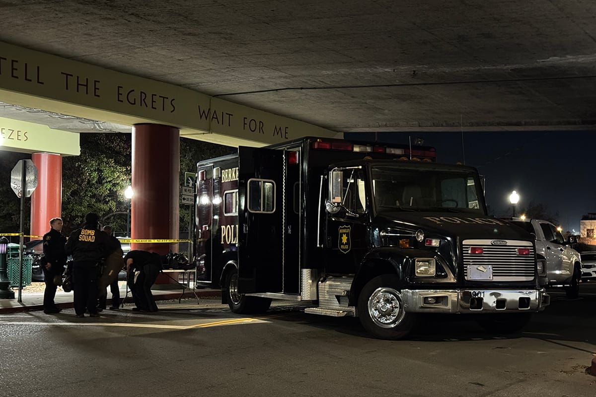 'No threat' after Berkeley Amtrak luggage scare; 2 arrested