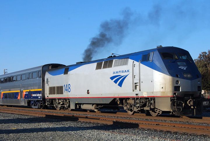 Oakland man, 28, struck and killed by train in Berkeley