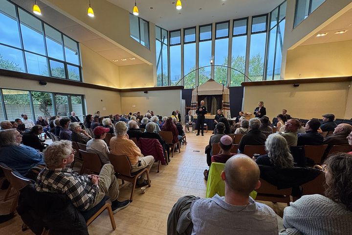 Amid rising antisemitism, Jews in Berkeley hold forum on safety