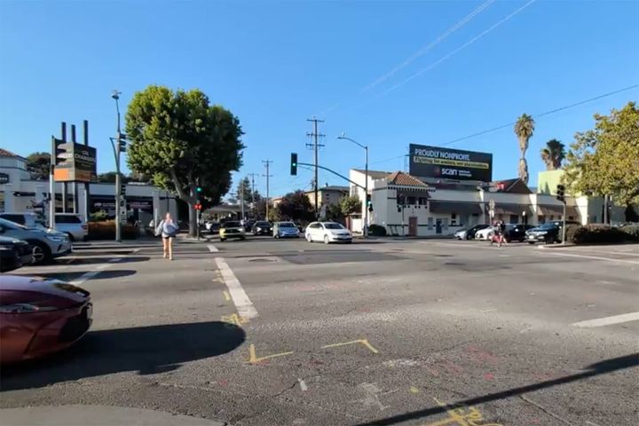 Berkeley woman, 54, dies after North Oakland bike crash