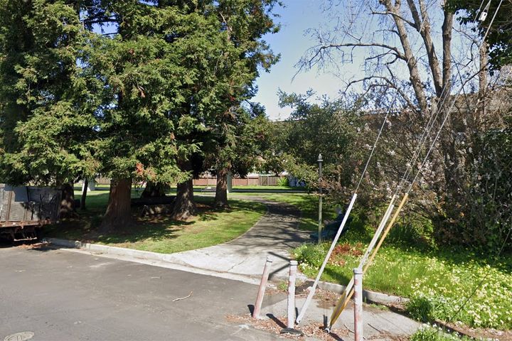 Police: Road rage suspect tried to hide in Berkeley creek