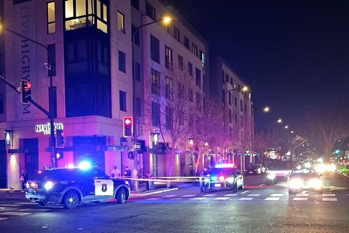 Man struck by driver in Berkeley crosswalk, taken to Highland