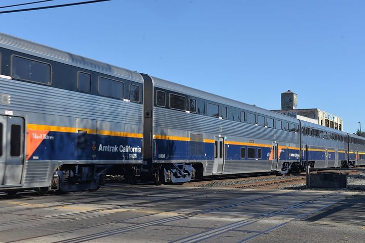 Bomb team investigates items left on Amtrak train in Berkeley