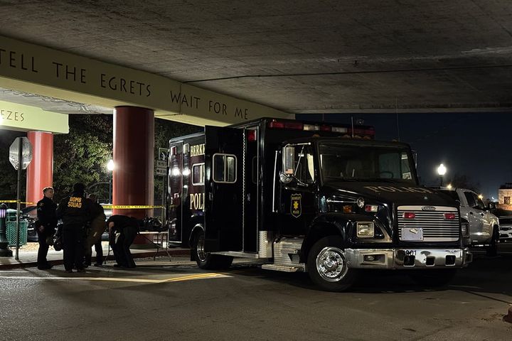'No threat' after Berkeley Amtrak luggage scare; 2 arrested