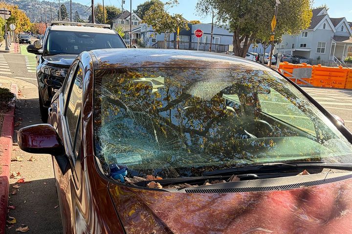 Teenage cyclist injured in crash on his way to Berkeley High