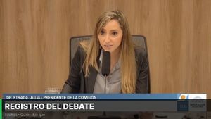Registro del debate: COMISIÓN COMPLETA: ECONOMÍA - 23-04-2026 - INFORMATIVA - Diputados Argentina