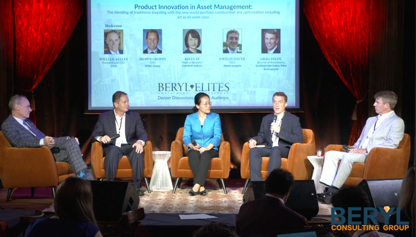 Jordan Hauer and other panelists speaking at a Beryl Elites Conference.