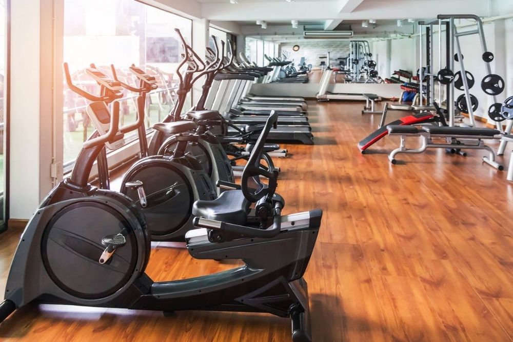 Mansoor bin Mohammed issues decree for enhancement of work of sports supervisors & administrators in Dubai clubs