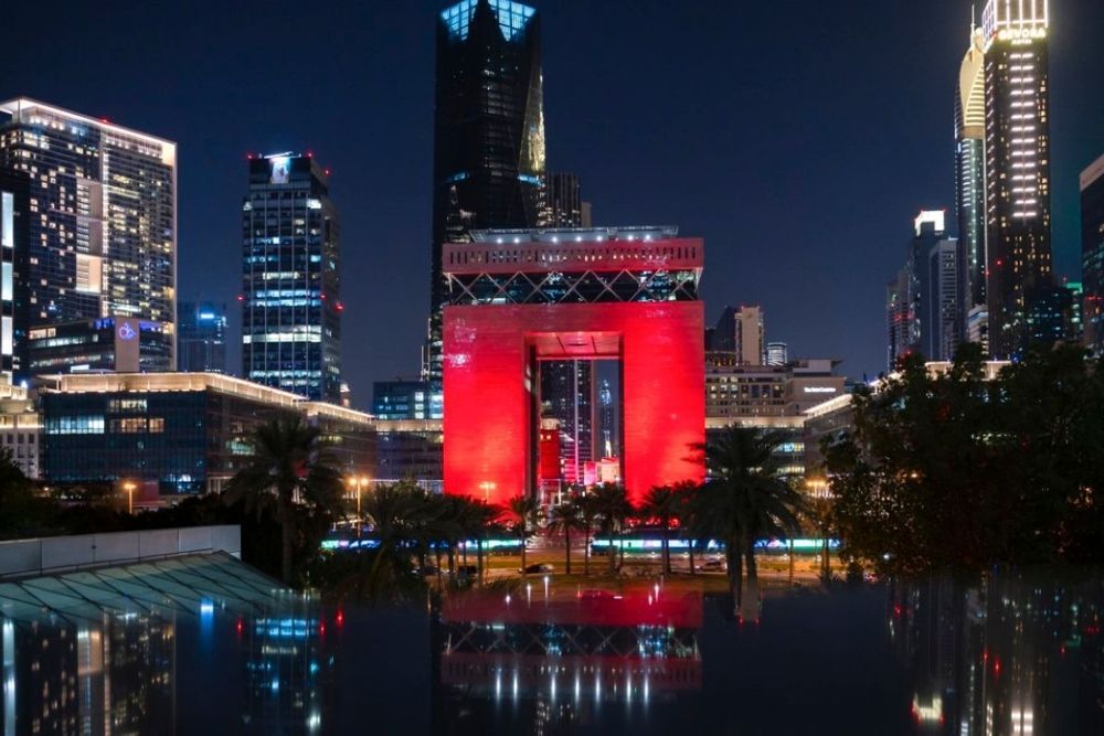 Landmarks across UAE & region turned red for Hope Probe’s arrival to Mars