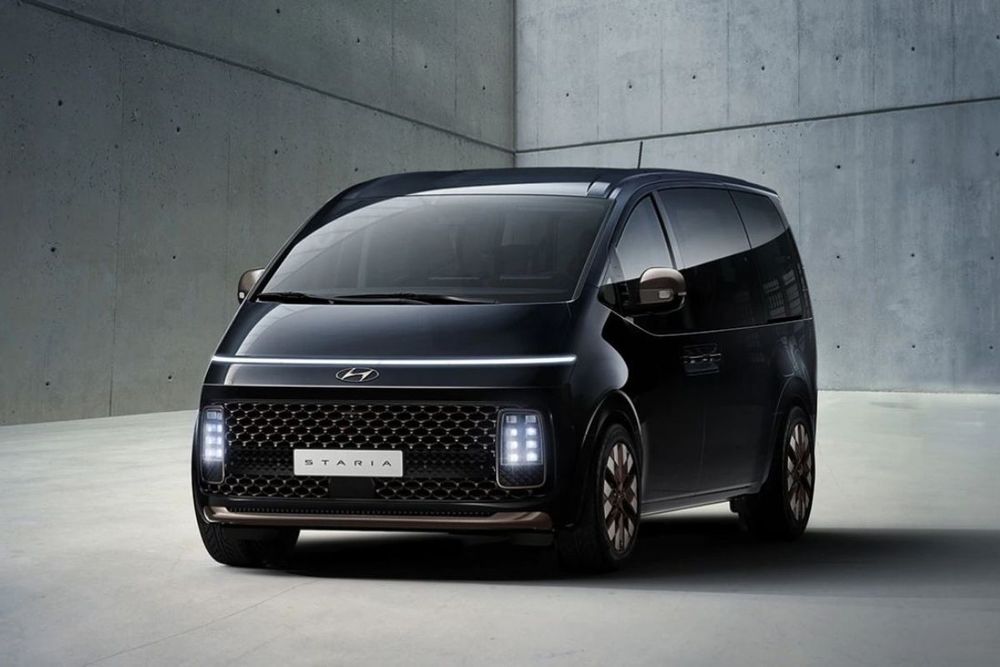 Hyundai Motor Offers 1st Peek at STARIA, New MPV with Premium & Futuristic Design