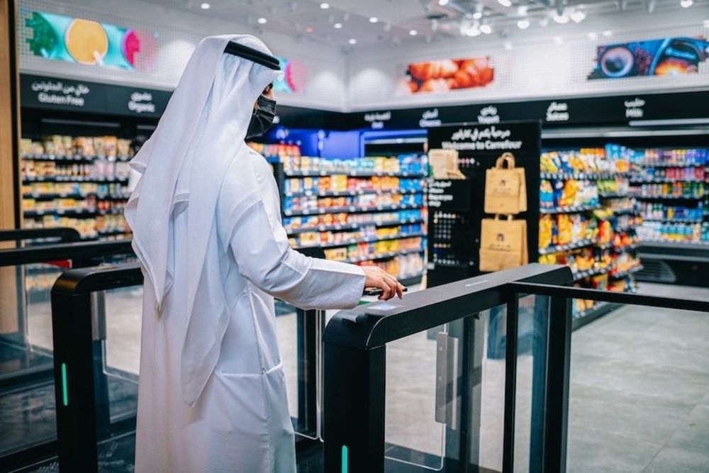 Carrefour opens new AI-powered checkout-free store in Mall of the Emirates