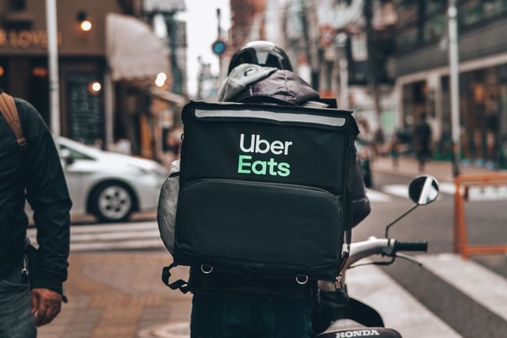Uber Partners Up With Serve Robotics for Deliveries