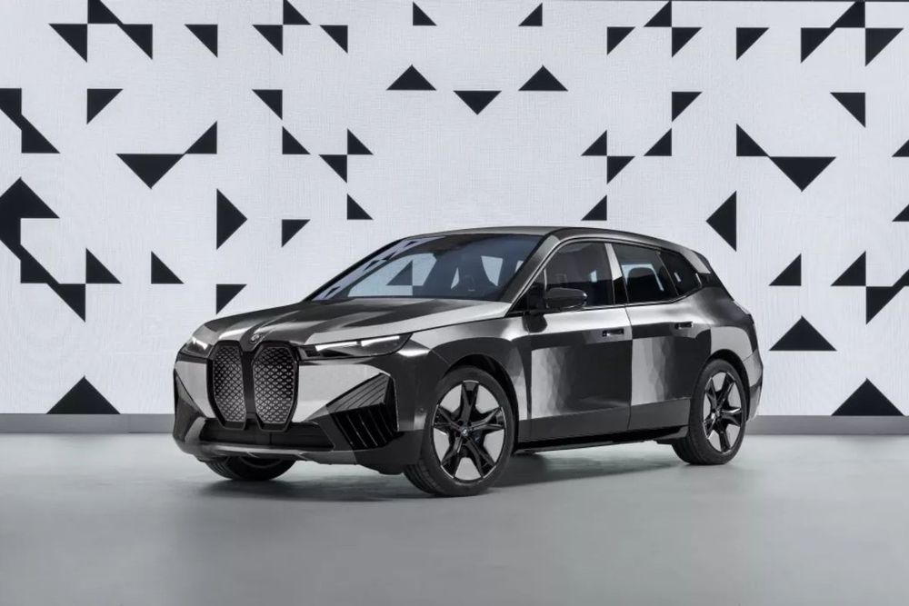 BMW, E Ink unveil colour-changing concept car