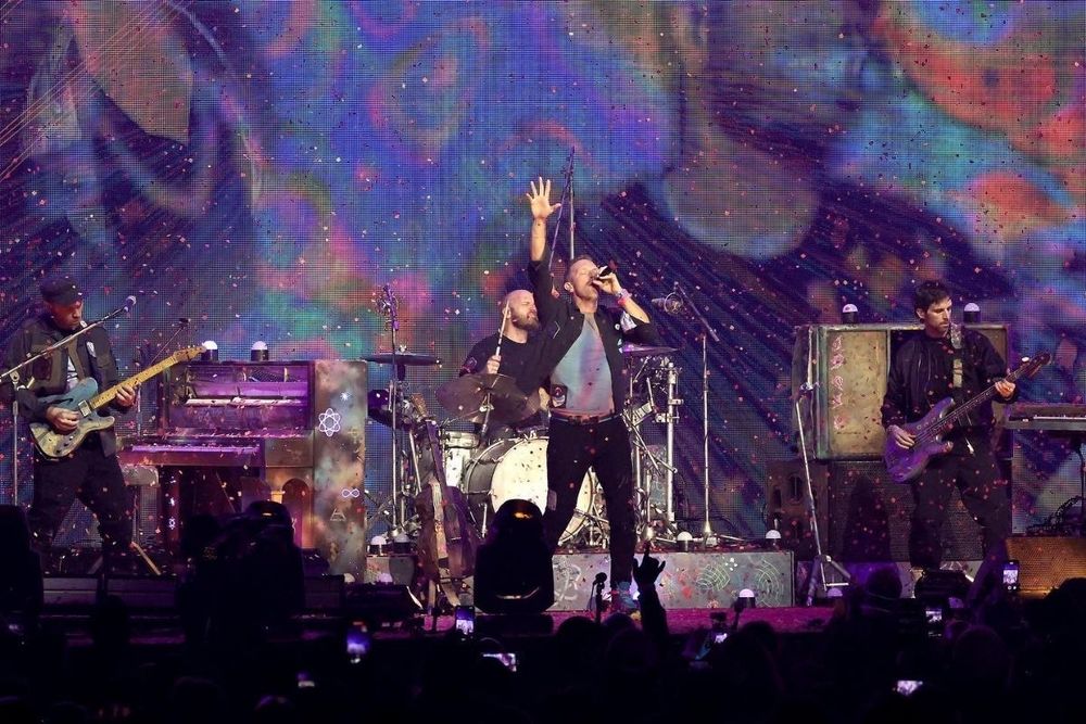 Coldplay to Give Away 90 Pairs of Tickets for their Concert at Expo 2020