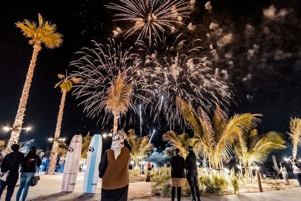 Eid in Dubai: Stunning fireworks displays & performers at Al Seef & La Mer