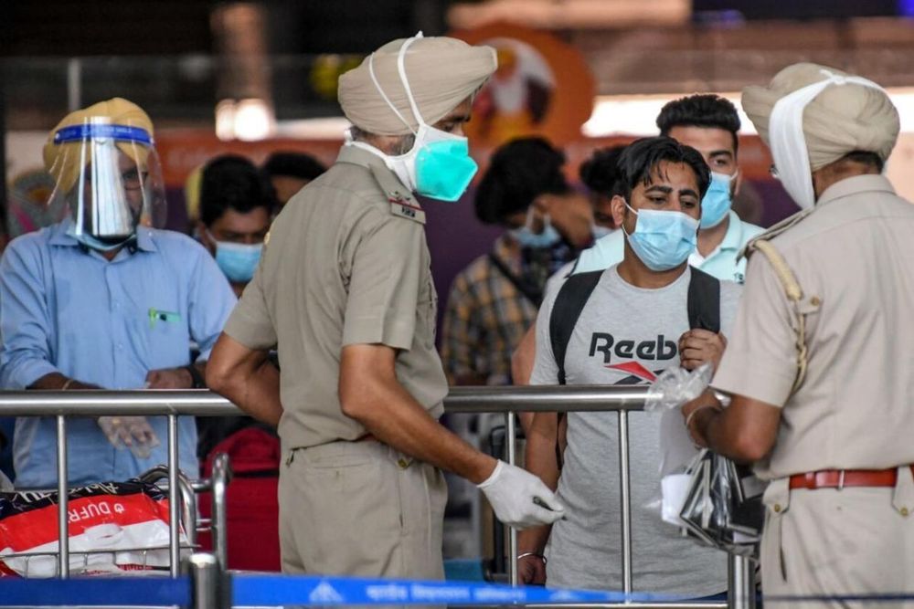 No UAE visa stamping on passports: Residents flying to India advised to bring Emirates ID to avoid airport delays