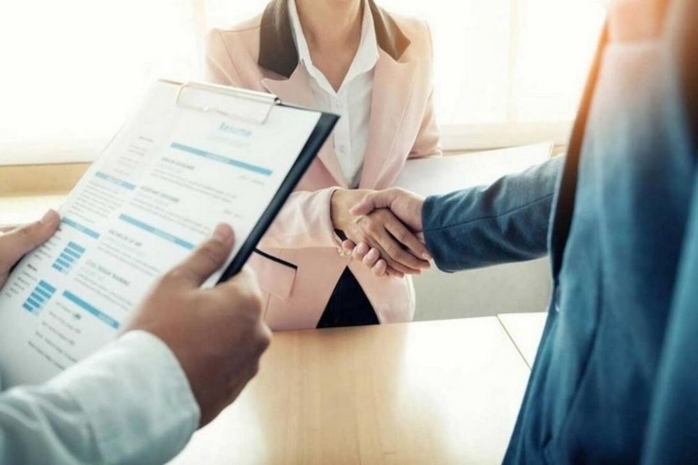 UAE: What kind of legal actions can an employer take against me under non-competition clause?